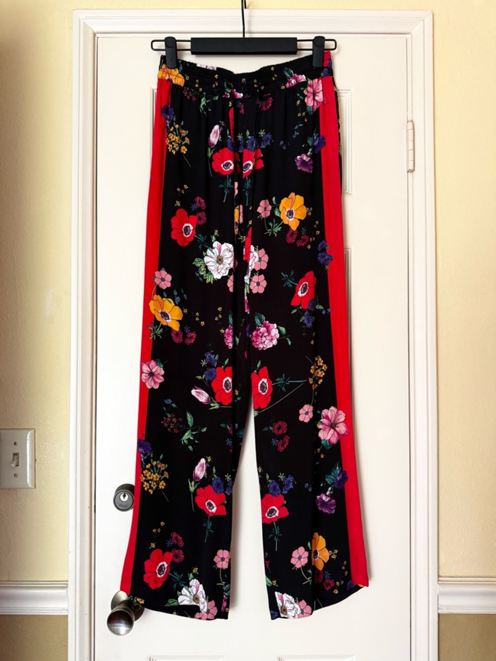 Zara Women’s High Waist Floral Palazzo Pants with Red Side Panels Size S